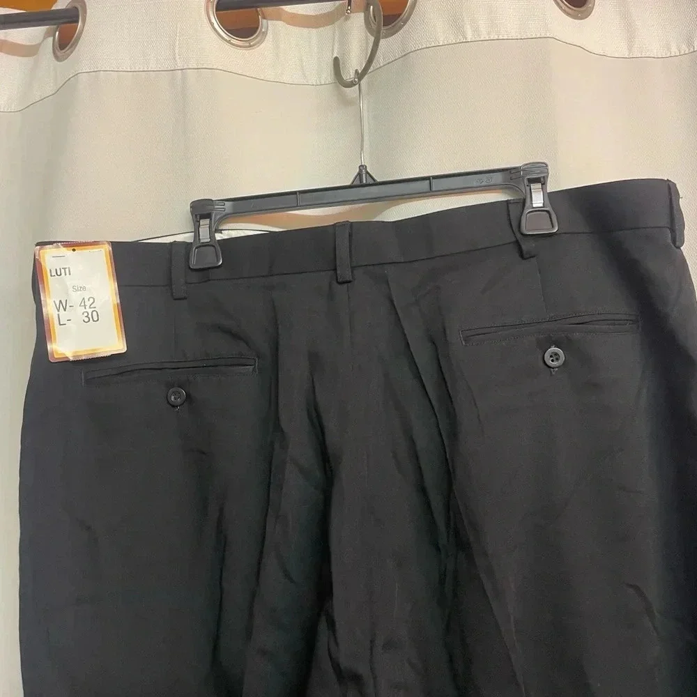 NWT.  LUTI men’s black dress pants size W-42 L-30